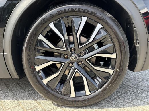 Toyota C-HR+ First Edition 77 kWh | 20" lichtmetalen velgen | &euro; 2.500 extra inruilwaarde | ActivLease financial lease