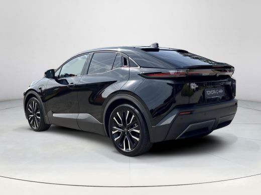 Toyota C-HR+ First Edition 77 kWh | 20" lichtmetalen velgen | &euro; 2.500 extra inruilwaarde | ActivLease financial lease