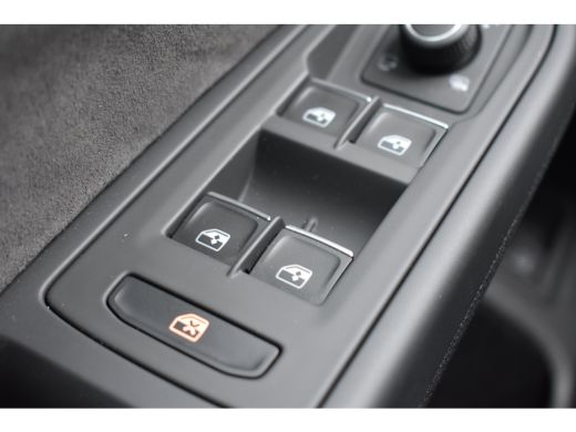 Volkswagen Golf 1.5 TSI eHybrid 272PK GTE | Schuif-kanteldak | IQ Light LED Matrix | Travel Assist | Head-up disp... ActivLease financial lease