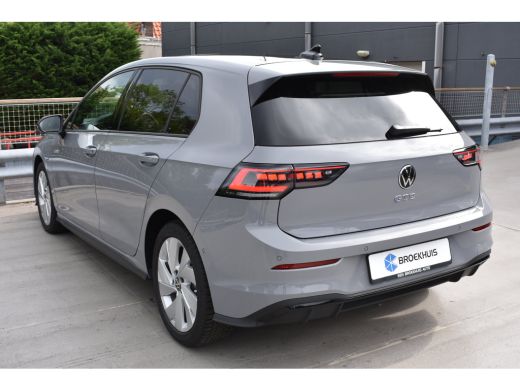 Volkswagen Golf 1.5 TSI eHybrid 272PK GTE | Schuif-kanteldak | IQ Light LED Matrix | Travel Assist | Head-up disp... ActivLease financial lease