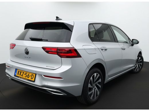 Volkswagen Golf eHybrid PHEV 204PK DSG STYLE CAMERA/VELOURS/NAVI/IQ-LIGHT ActivLease financial lease