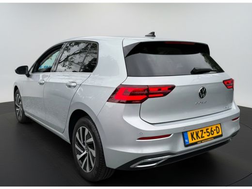 Volkswagen Golf eHybrid PHEV 204PK DSG STYLE CAMERA/VELOURS/NAVI/IQ-LIGHT ActivLease financial lease