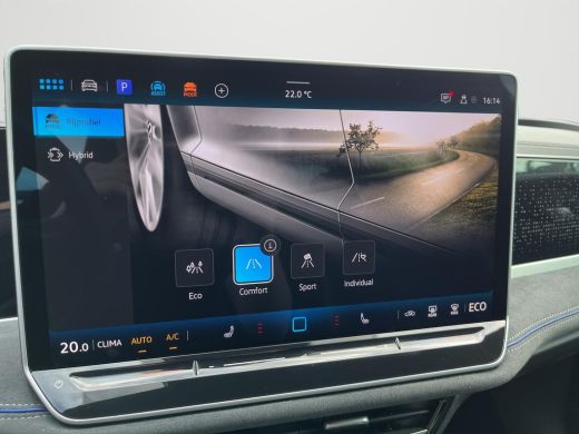 Volkswagen Passat Variant 1.5 eHybrid R-Line Business | Trekhaak | 5J Garantie | Winterpakket | IQ.Drive | 272Pk | ... ActivLease financial lease
