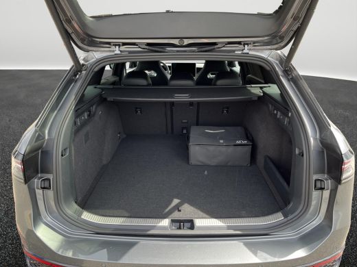 Volkswagen Passat Variant 1.5 eHybrid R-Line Business | Trekhaak | 5J Garantie | Winterpakket | IQ.Drive | 272Pk | ... ActivLease financial lease