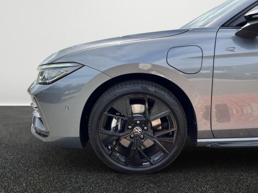 Volkswagen Passat Variant 1.5 eHybrid R-Line Business | Trekhaak | 5J Garantie | Winterpakket | IQ.Drive | 272Pk | ... ActivLease financial lease