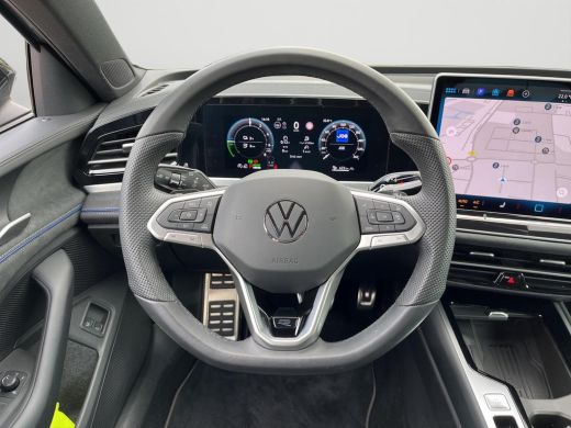 Volkswagen Passat Variant 1.5 eHybrid R-Line Business | Trekhaak | 5J Garantie | Winterpakket | IQ.Drive | 272Pk | ... ActivLease financial lease