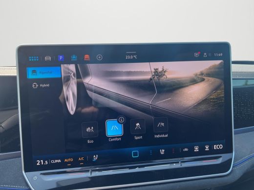 Volkswagen Passat Variant 1.5 eHybrid R-Line Business | 272Pk | Trekhaak | Pano | 5J garantie | Blackstyle Plus | H... ActivLease financial lease