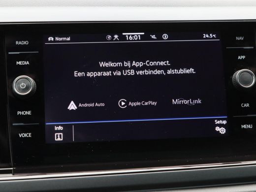 Volkswagen Polo 1.0 TSi 110 Pk Automaat R-Line Business | Stoelverwarming | Adaptive cruise | Parkeersensoren | C... ActivLease financial lease