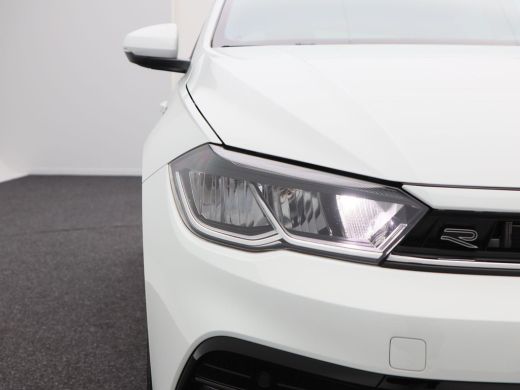 Volkswagen Polo 1.0 TSi 110 Pk Automaat R-Line Business | Stoelverwarming | Adaptive cruise | Parkeersensoren | C... ActivLease financial lease