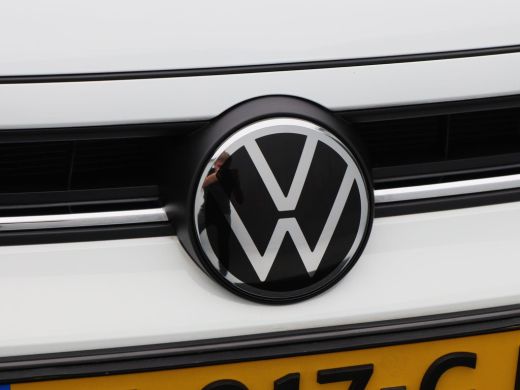Volkswagen Polo 1.0 TSi 110 Pk Automaat R-Line Business | Stoelverwarming | Adaptive cruise | Parkeersensoren | C... ActivLease financial lease