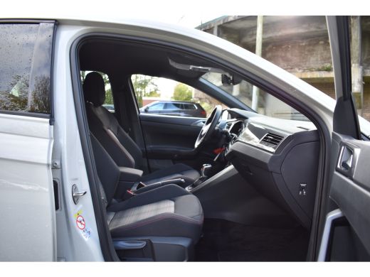 Volkswagen Polo 2.0 TSI 210PK DSG GTI-SPORT LED/CARPLAY/PDC ActivLease financial lease