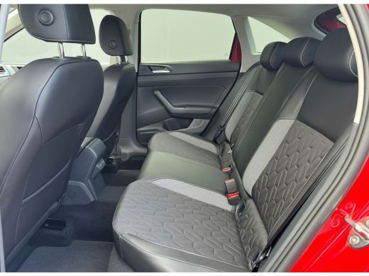 Volkswagen Taigo TSI 115PK DSG LIFE EDITION CAMERA/ACC/CARPLAY/HALF-LEDER FABRIEKS GARANTIE ActivLease financial lease