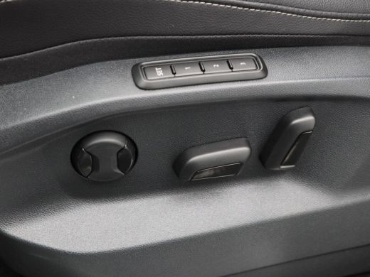 Volkswagen Tiguan 1.4 TSi eHybrid 245 Pk R-Line Business+ | Black Style | Stoel/Stuurverwarming | Adaptive Cruise |... ActivLease financial lease