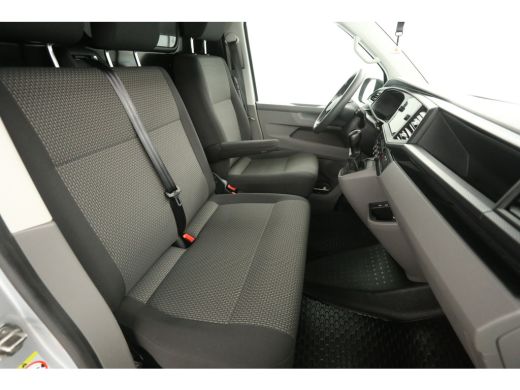 Volkswagen Transporter 2.0 TDI L1H1 150PK | Automaat | Airco | Cruise | 3 Zits | Carplay | Navi | Parkeersens. ActivLease financial lease