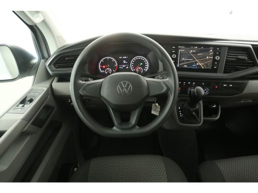 Volkswagen Transporter 2.0 TDI L1H1 150PK | Automaat | Airco | Cruise | 3 Zits | Carplay | Navi | Parkeersens. ActivLease financial lease