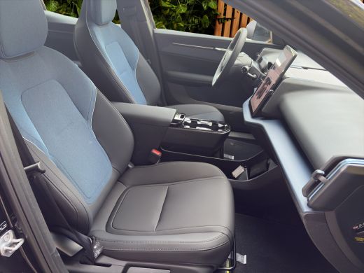 Volvo  EX30 Single Motor Essential 51 kWh | Stuur/stoelverwarming | Adaptive Cruise | BLIS ActivLease financial lease