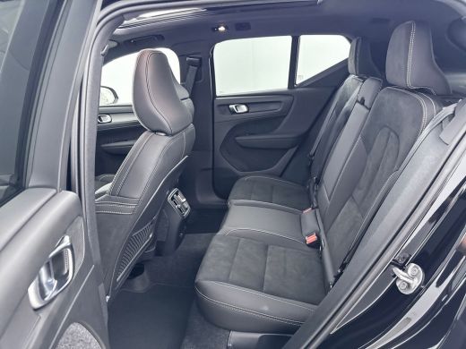 Volvo  EX40 Twin Motor Plus 82 kWh | 19" | Panoramadak | Leder/Nubuck | 360 Camera |  Harman Kardon | Adaptie... ActivLease financial lease