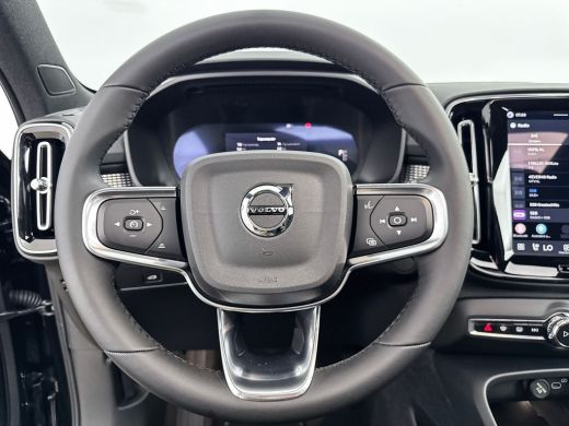 Volvo  EX40 Twin Motor Plus 82 kWh | 19" | Panoramadak | Leder/Nubuck | 360 Camera |  Harman Kardon | Adaptie... ActivLease financial lease