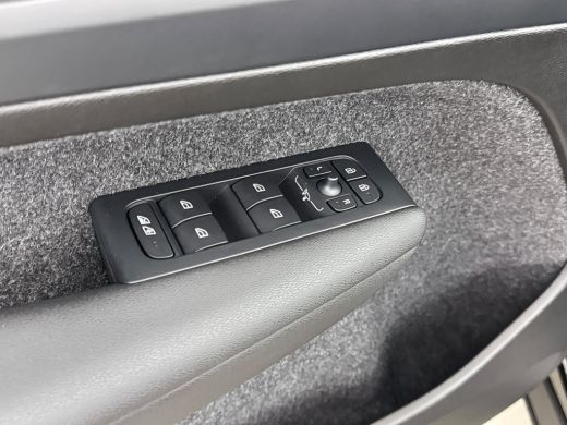 Volvo  EX40 Twin Motor Plus 82 kWh | 19" | Panoramadak | Leder/Nubuck | 360 Camera |  Harman Kardon | Adaptie... ActivLease financial lease