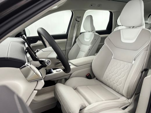 Volvo  EX90 Twin Motor Ultra 7p. 111 kWh | NEW CORE COMPUTER | 21" Allseason | Luchtvering | Trekhaak | Pilot... ActivLease financial lease