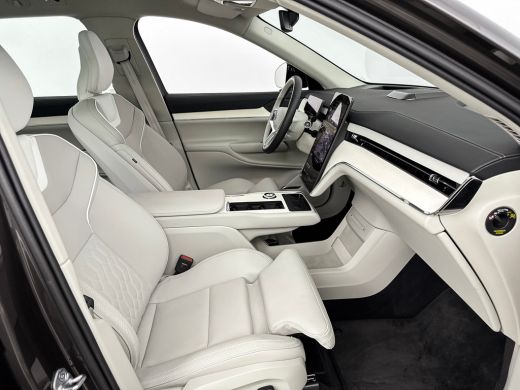 Volvo  EX90 Twin Motor Ultra 7p. 111 kWh | NEW CORE COMPUTER | 21" Allseason | Luchtvering | Trekhaak | Pilot... ActivLease financial lease