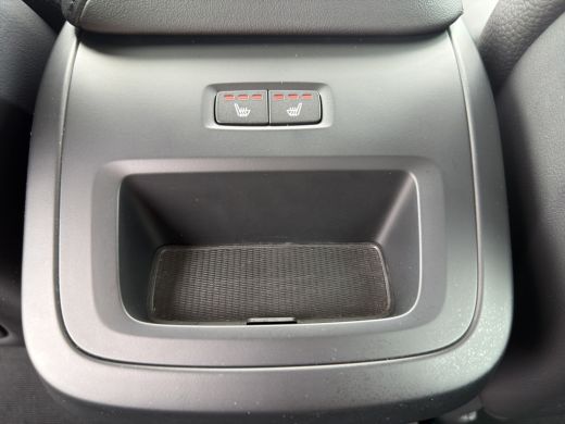 Volvo  V60 2.0 B3 Essential | Cruise control | Comfortstoelen | Rijstrooksensor met correctie | ActivLease financial lease