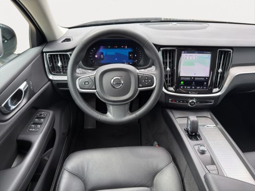 Volvo  V60 2.0 B3 Essential | Cruise control | Comfortstoelen | Rijstrooksensor met correctie | ActivLease financial lease