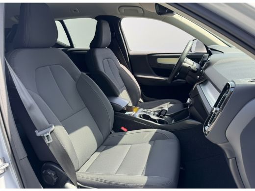 Volvo  XC40 1.5 T4 PHEV 211PK AUT. RECHARGE INSCRIPTION TREKHAAK/NAVI/CAMERA/CARPLAY ActivLease financial lease