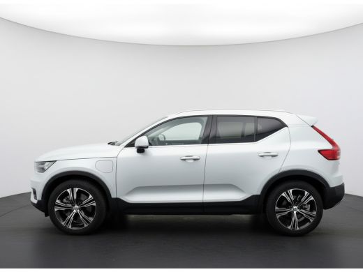 Volvo  XC40 1.5 T4 PHEV 211PK AUT. RECHARGE INSCRIPTION TREKHAAK/NAVI/CAMERA/CARPLAY ActivLease financial lease