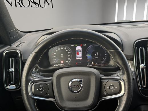 Volvo  XC40 1.5 T4 Recharge R-Design H&K Camera ACC Blis ActivLease financial lease