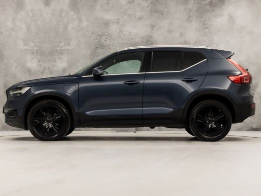Volvo  XC40 1.5 T5 Recharge Sport 262Pk Automaat (BLACK PACK, APPLE CARPLAY, GROOT NAVI, ZWART HEMEL, STUUR/S... ActivLease financial lease