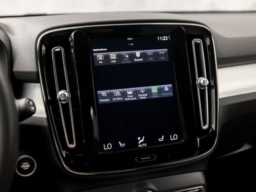 Volvo  XC40 1.5 T5 Recharge Sport 262Pk Automaat (BLACK PACK, APPLE CARPLAY, GROOT NAVI, ZWART HEMEL, STUUR/S... ActivLease financial lease