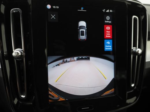 Volvo  XC40 B4 197PK Plus Dark | Trekhaak | Adap Cruise | Apple Carplay | Blis ActivLease financial lease