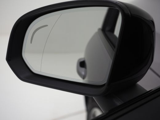 Volvo  XC40 B4 197PK Plus Dark | Trekhaak | Adap Cruise | Apple Carplay | Blis ActivLease financial lease