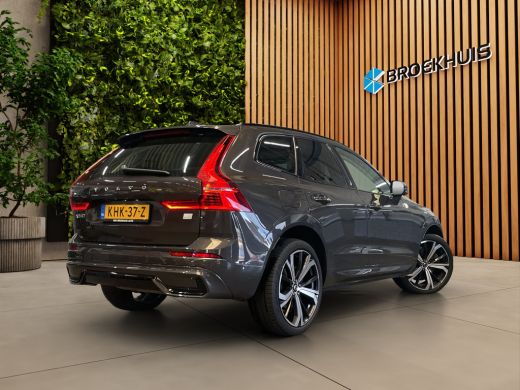 Volvo  XC60 2.0 T8 Plug-in hybrid AWD Ultra Dark | Massage/Ventilatie | Trekhaak | 360 Cam | Pano | Memory ActivLease financial lease