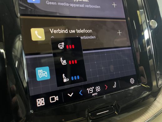 Volvo  XC60 2.0 T8 Plug-in hybrid AWD Ultra Dark | Massage/Ventilatie | Trekhaak | 360 Cam | Pano | Memory ActivLease financial lease