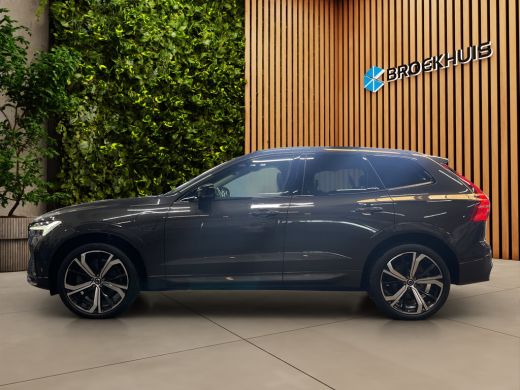 Volvo  XC60 2.0 T8 Plug-in hybrid AWD Ultra Dark | Massage/Ventilatie | Trekhaak | 360 Cam | Pano | Memory ActivLease financial lease
