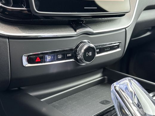 Volvo  XC60 T6 Recharge Plus Black Edition | 21" | Panoramadak | Head Up | 360 Camera | Trekhaak | Harman Kar... ActivLease financial lease