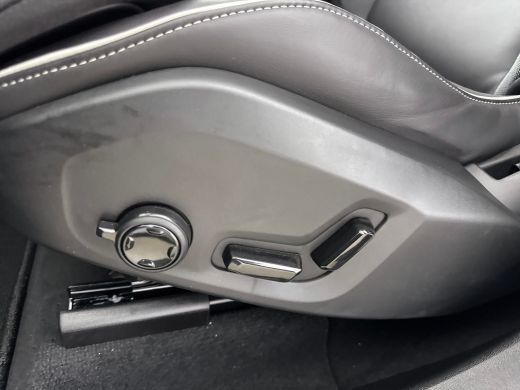 Volvo  XC60 T6 Recharge Plus Black Edition | 21" | Panoramadak | Head Up | 360 Camera | Trekhaak | Harman Kar... ActivLease financial lease