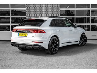 Audi Q8 55 TFSI e quattro Pro Line | Panoramadak | Nachtzichtassistent | B&O | Vierwielbesturing | HUD |