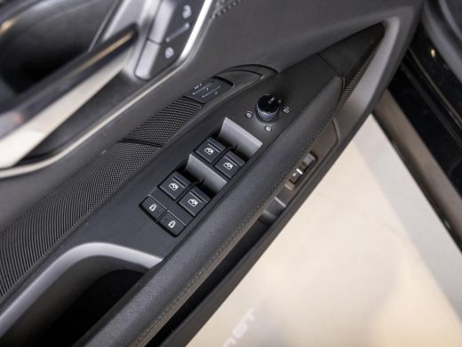 Audi e-tron GT GT 93 kWh SOH 86,9 / 476pk / Leder / Bang & Olufsen / Achteruitrij camera / ActivLease financial lease