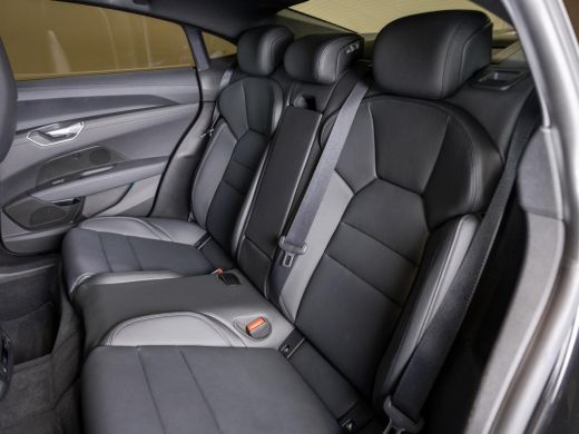 Audi e-tron GT GT 93 kWh SOH 86,9 / 476pk / Leder / Bang & Olufsen / Achteruitrij camera / ActivLease financial lease