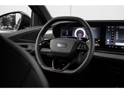 Audi Q6 e-tron S edition | Adaptive air suspension | Adaptive cruise control | Audi sound system ActivLease financial lease