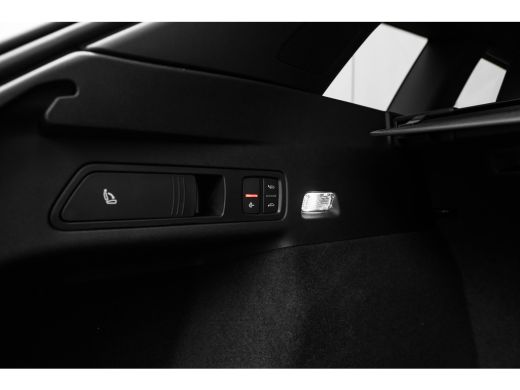 Audi Q6 e-tron S edition | Adaptive air suspension | Adaptive cruise control | Audi sound system ActivLease financial lease