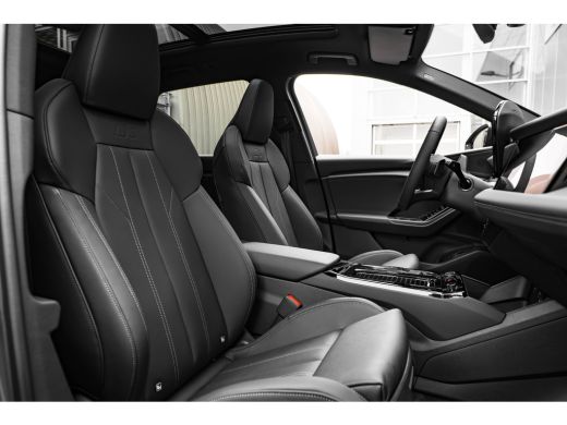 Audi Q6 e-tron S edition | Adaptive air suspension | Adaptive cruise control | Audi sound system ActivLease financial lease