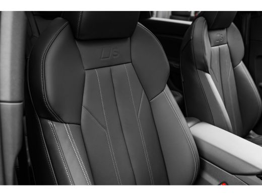 Audi Q6 e-tron S edition | Adaptive air suspension | Adaptive cruise control | Audi sound system ActivLease financial lease