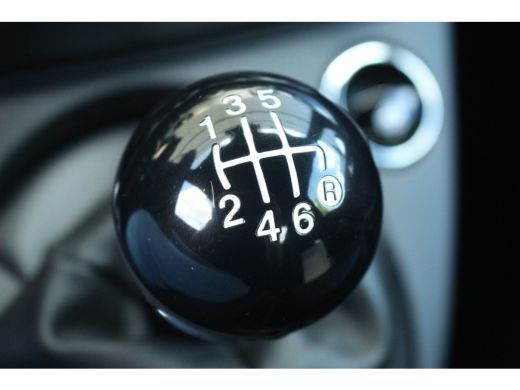 Fiat 500 1.0 Hybrid Cult | Cruise | Navi | Airco | Carplay | PDC | Centrale Deurvergrendeling | | Cruise |... ActivLease financial lease
