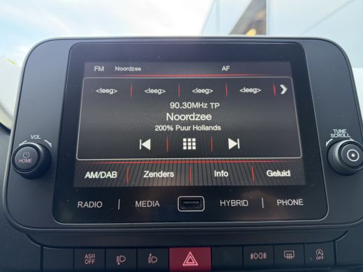 Fiat Panda 1.0 Cross (Airco - Navigatie via APP - Parkeersensoren - Apple Carplay - Cruise Controle) ActivLease financial lease