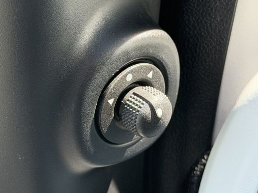 Fiat Panda 1.0 Cross (Airco - Navigatie via APP - Parkeersensoren - Apple Carplay - Cruise Controle) ActivLease financial lease