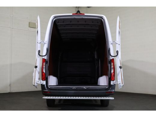 Mercedes-Benz eSprinter 314 L3 H2 Navigatie Camera 270gr deuren Opstap ActivLease financial lease